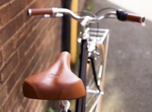 BLB: Curve Plus Saddle – Asiento Mujer